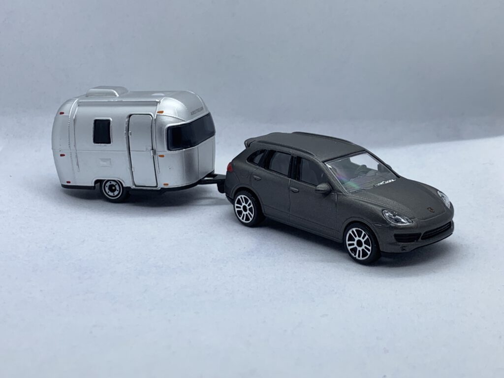 Porsche Cayenne 92A mit Airstream 16 Caravan